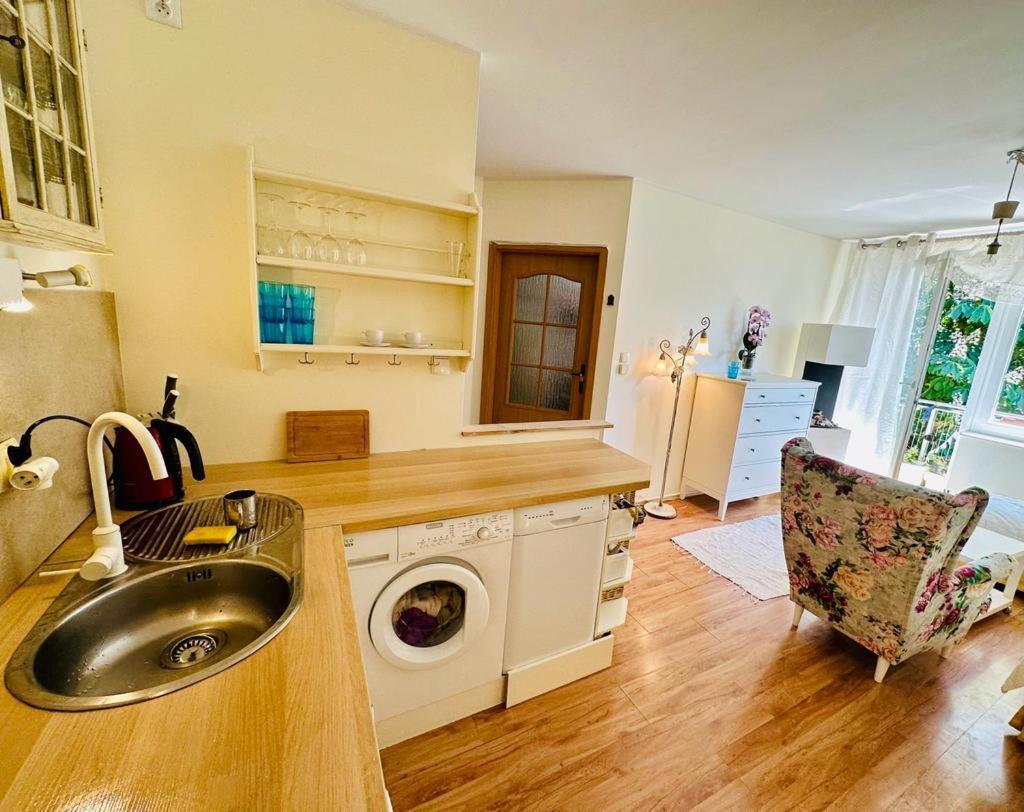 Apartment W, 300m Od Rynku, 700 M Od Dworca Pkp, Sinus *
